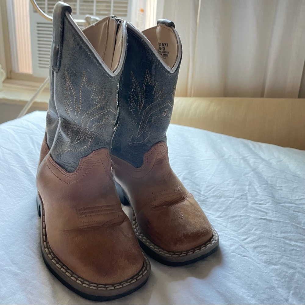 Cody James leather toddler cowboy boots